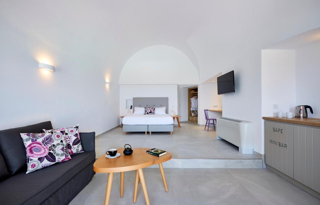 Aperanto Suites Οία Εξωτερικό φωτογραφία