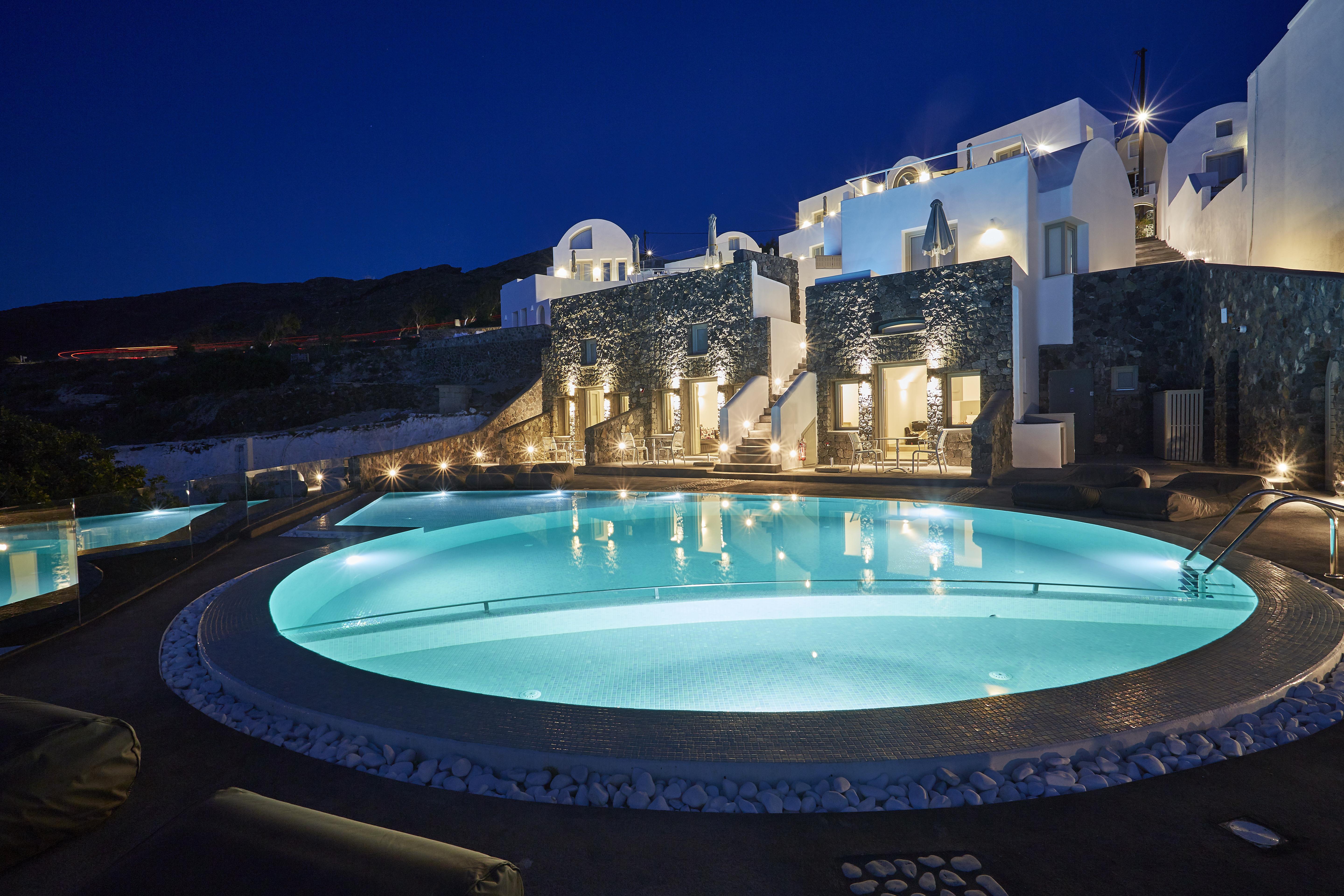 Aperanto Suites Οία Εξωτερικό φωτογραφία